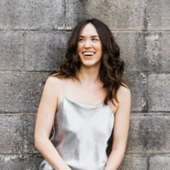 Meet your Posher, Emily - Picture 1 of 1